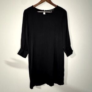 Dynamite Relaxed Fit Long Sleeve Black Casual Dress Keyhole Back Size Medium